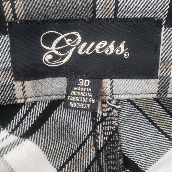 Guess plaid skirt - Picture 3 of 7